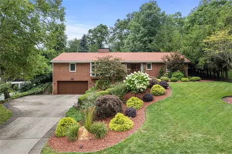 2 Couch Farm Rd, Pittsburgh, PA 15243