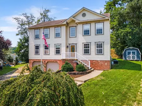 276 Hooks Ln, Canonsburg, PA 15317
