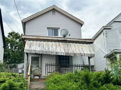 1105 Fairdale St, Pittsburgh, PA 15204
