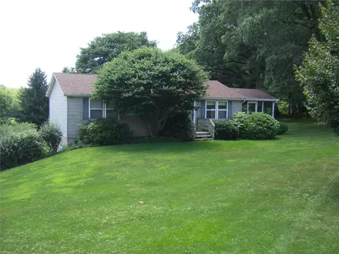 130 W Liberty Rd, Slippery Rock, PA 16057