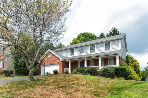 138 Ridgeview Cir, Glenshaw, PA 15116