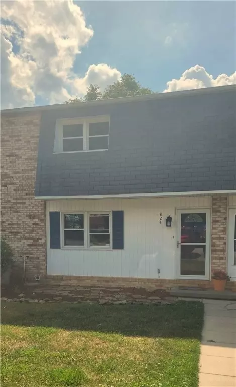 824 S 2nd St, Indiana, PA 15701