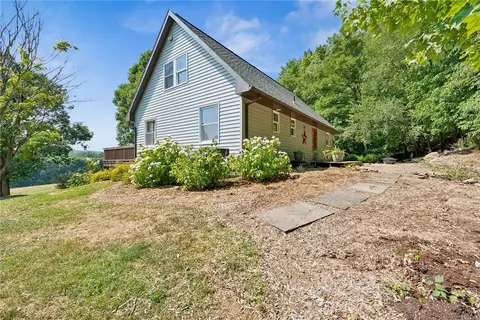 154 Foggy Mountain Ln, Stahlstown, PA 15687