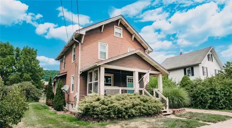 1367 School St, Indiana, PA 15701