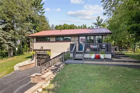 280 Ewings Mill Rd, Coraopolis, PA 15108