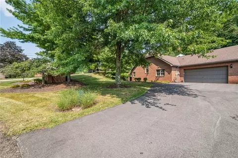 1201 Murry Chase Ln, Murrysville, PA 15668