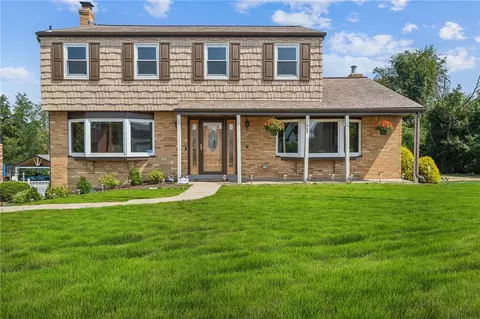 1652 Citation Dr, South Park, PA 15129