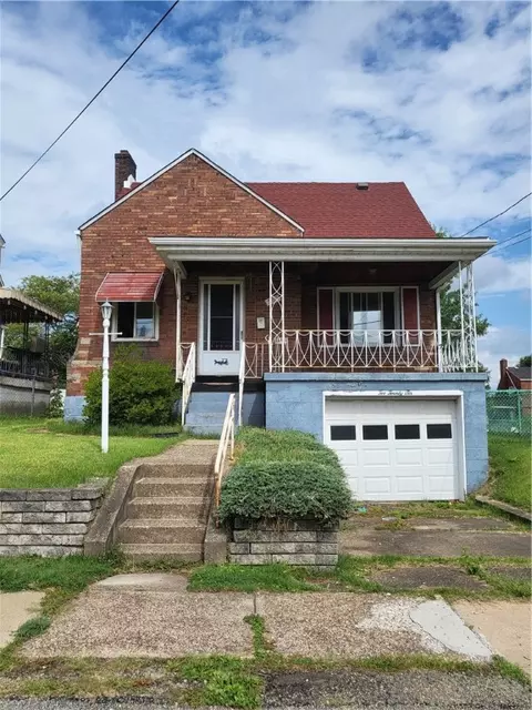 226 Harden Ave, Duquesne, PA 15110