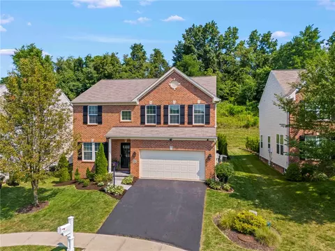 6057 Middlefield Dr, Mcdonald, PA 15057