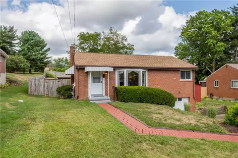 2204 Superior St, Bethel Park, PA 15102