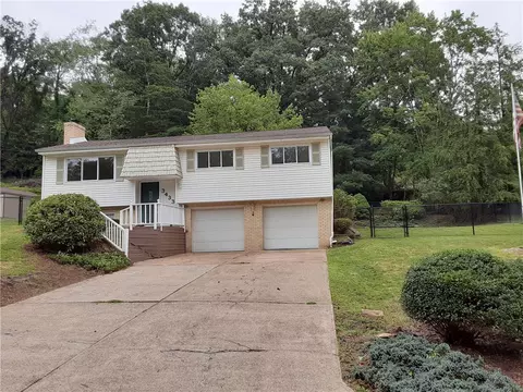 3433 Macintyre Dr, Murrysville, PA 15668