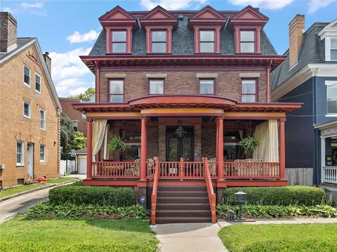 6108 Howe St, Pittsburgh, PA 15206