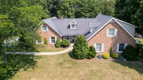 115 Crestwood Dr, Sarver, PA 16055