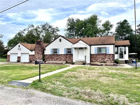 706 Naysmith Rd, North Versailles, PA 15137