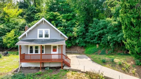 1241 Ledgedale St, Pittsburgh, PA 15205