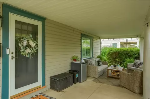 208 E Sheridan Ave, New Castle, PA 16105