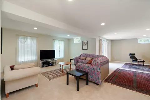 2220 Trefoil Dr, Export, PA 15632 photo 33