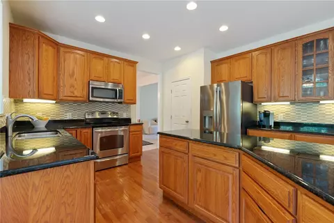 2220 Trefoil Dr, Export, PA 15632 photo 10