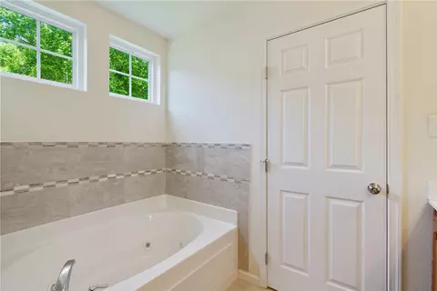 2220 Trefoil Dr, Export, PA 15632 photo 25