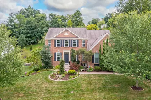 226 Overlook Dr, Mcmurray, PA 15317