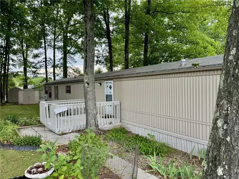 606 Amy Ln, Butler, PA 16001