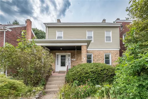 1819 Viruth St, Pittsburgh, PA 15212