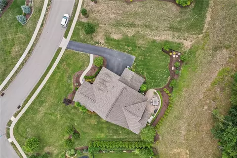 View/Area - 107 Resolution Dr, Mars, PA 16046 photo 4 of 8