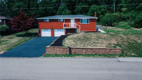 895 Williams St, Washington, PA 15301