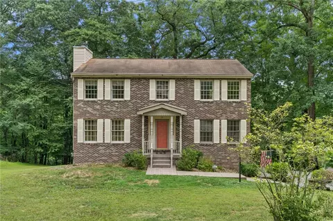 75 Grace Dr, Pittsburgh, PA 15237