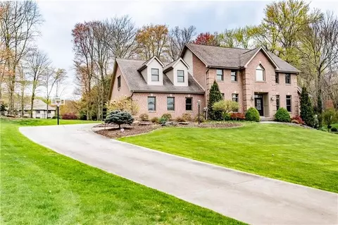 120 Blackthorn Dr, Butler, PA 16002