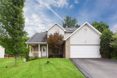 1317 Deerfield Ln, Leechburg, PA 15656