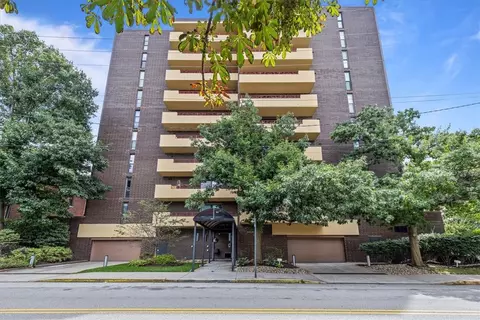 363 S Highland Ave #604, Pittsburgh, PA 15206