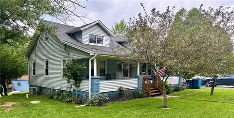 3214 Ellwood Rd, New Castle, PA 16101