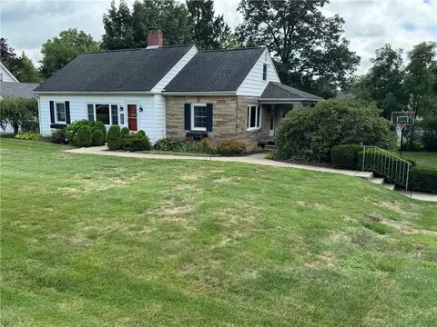 335 High St, Saxonburg, PA 16056