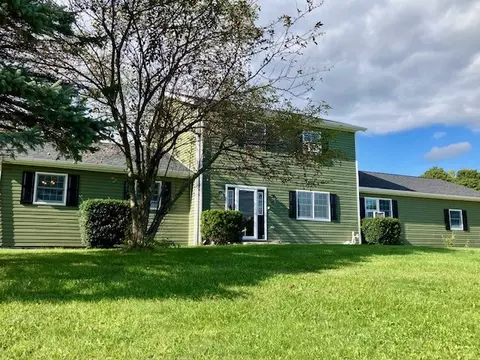 101 Layton Ln, Johnstown, PA 15904