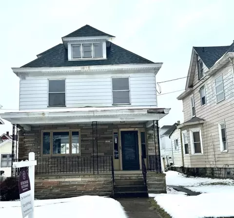 917 Adams St, New Castle, PA 16101