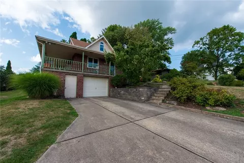 919 Nurnberger Dr, Pittsburgh, PA 15236