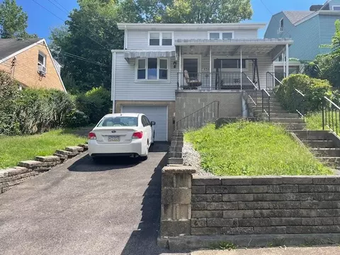 838 Monteiro St, Pittsburgh, PA 15217