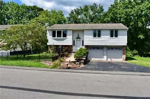 1130 Preston Dr, North Versailles, PA 15137