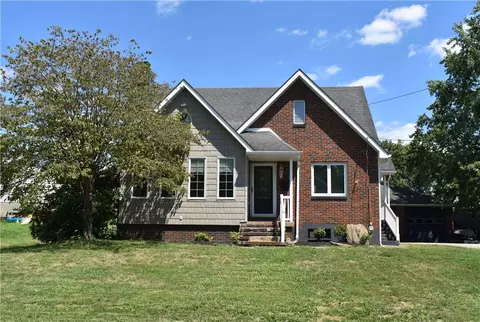 108 Church St, Bentleyville, PA 15314
