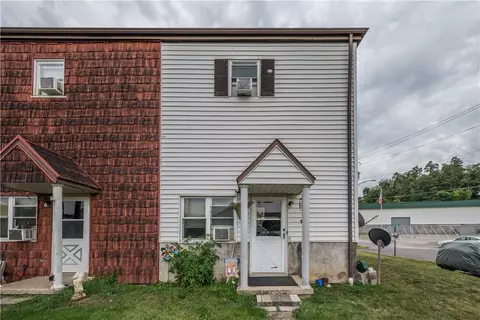 3 Elizabeth St #102, Slovan, PA 15078