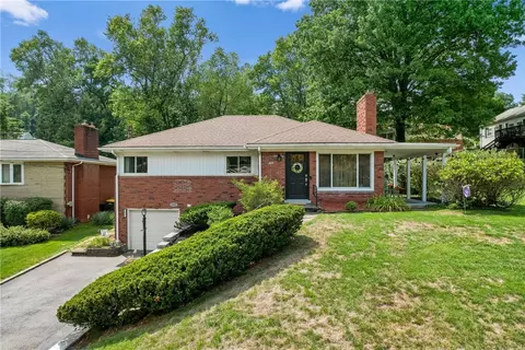 1067 Black Forest Rd, Pittsburgh, PA 15235