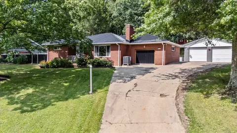1415 Reissing Rd, Mcdonald, PA 15057