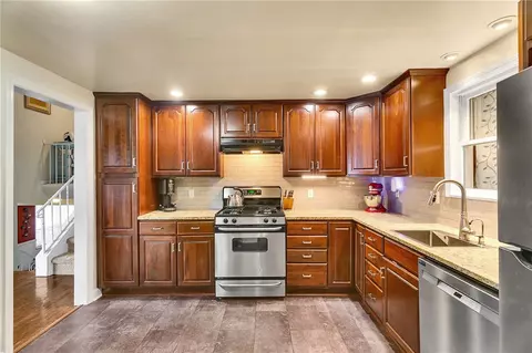 5058 Sequoia Ct, Export, PA 15632 photo 12