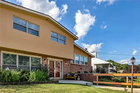 5058 Sequoia Ct, Export, PA 15632