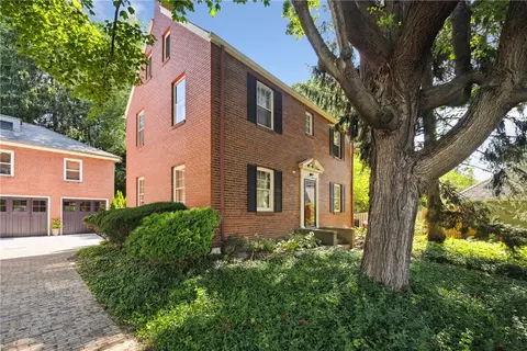 1207 Colonial Pl, Sewickley, PA 15143