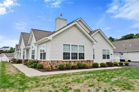 394 Saddlebrook Rd, Gibsonia, PA 15044