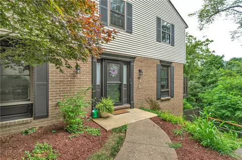 416 Edgetree Ln, Murrysville, PA 15668