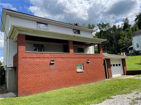 117 Union St, Yukon, PA 15698