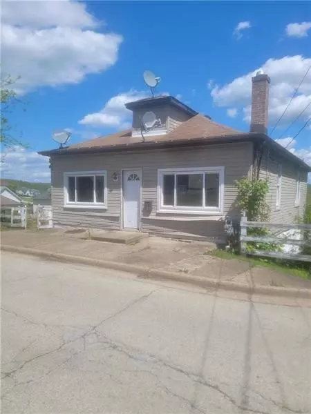 522 Waddell Ave, Donora, PA 15033